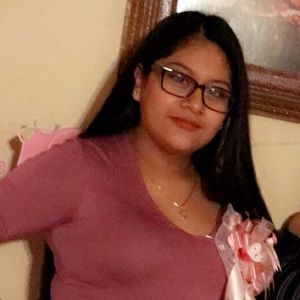 Meet your Posher, Leticia